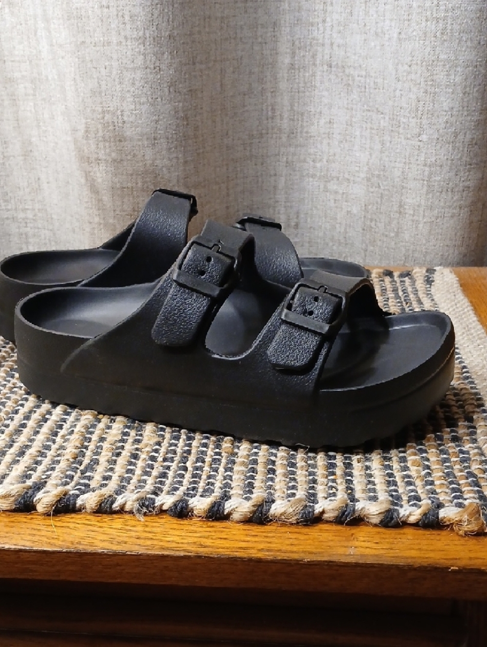 Platform Slide Sandals in Black - Picture 3 of 6